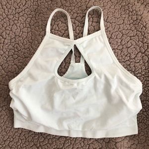 Rare ZELLA keyhole front sports bra